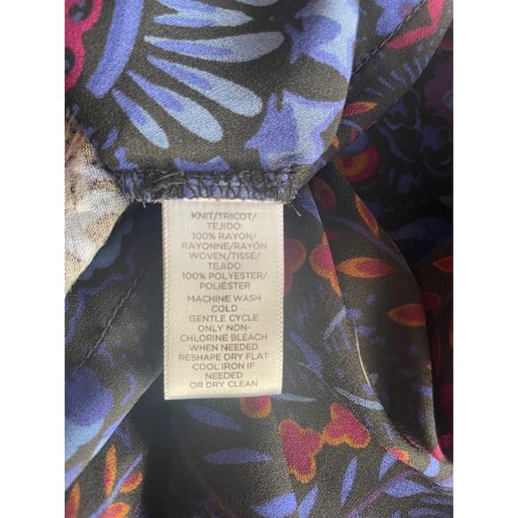 Loft Size X-Small Cut-Out Shoulder Blouse‎ Blue Floral - Picture 5 of 5